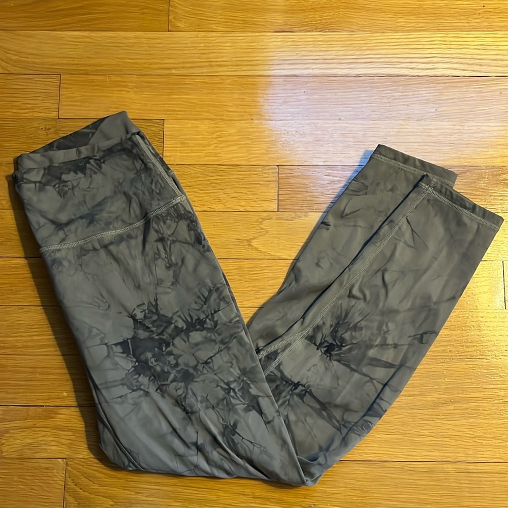 Ziya gray tie dye leggings